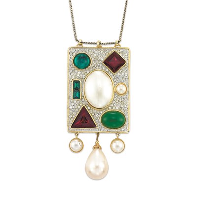 Lot 216 - Valentino Pendant Necklace 1980s Gilt-metal...
