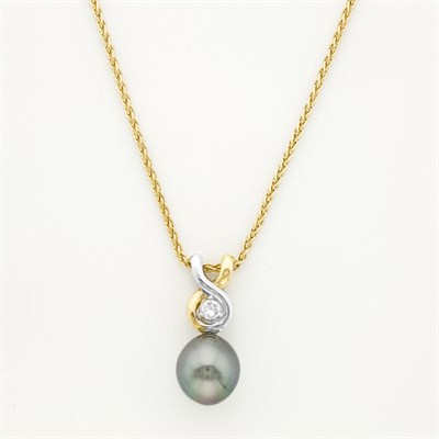 Lot 107 - Gray Cultured Pearl and Diamond Pendant with Gold Chain