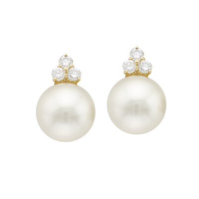 Lot 472 - Pair of Gold, Cultured Pearl and Diamond Earclips