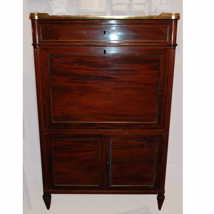 Lot 261 - Louis XVI Style Gilt-Metal Mounted Mahogany...
