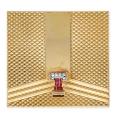 Lot 304 - Gold, Ruby and Diamond Compact