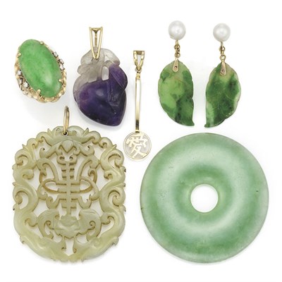 Lot 364 - Group of Jade and Amethyst Jewelry