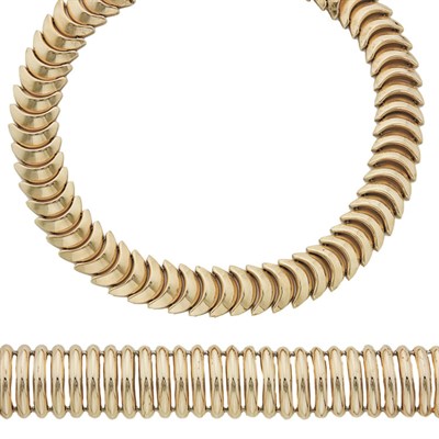 Lot 71 - Gold Necklace and Bracelet