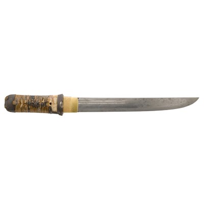 Lot 20 - Japanese Tanto The blade signed, with a gold...