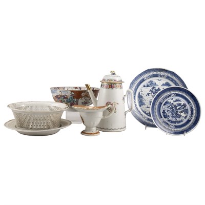 Lot 243 - Group of Chinese Export Porcelain Articles...