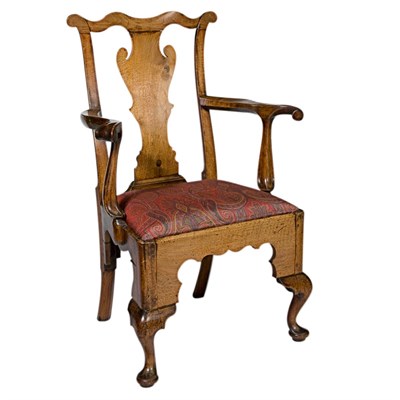 Lot 121 - Chippendale Walnut Commode Chair Pennsylvania,...