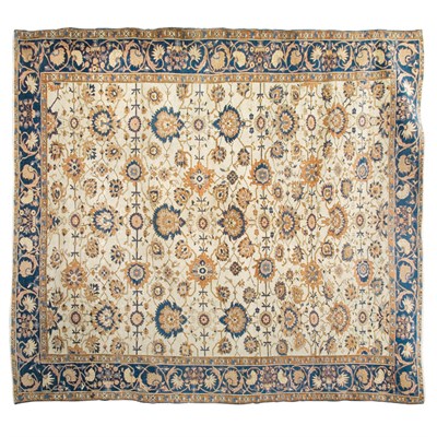 Lot 523 - Heriz Carpet Northwest Persia, last quarter...