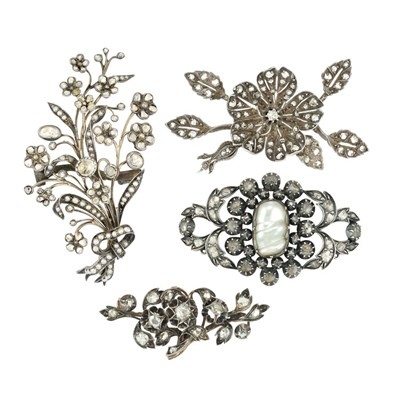 Lot 571 - Four Antique Diamond Flower Brooches