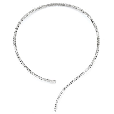 Lot 377 - Diamond Necklace