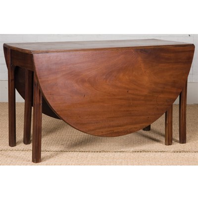 Lot 220 - George III Mahogany Drop-Leaf Table Late 18th...