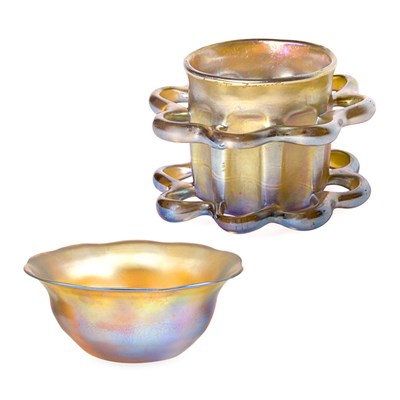 Lot 324 - Tiffany Favrile Glass Center Bowl Of deep...