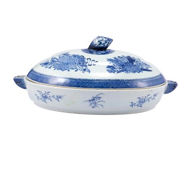 Lot 414 - Chinese Export Blue Fitzhugh Porcelain Hot...