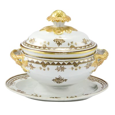 Lot 385 - Chinese Export Porcelain Covered Sauce Tureen...