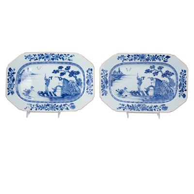 Lot 249 - Pair of Chinese Export Blue and White...