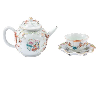 Lot 358 - Chinese Export Famille Rose Porcelain Teapot...