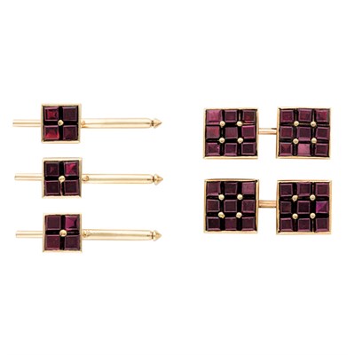 Lot 250 - Gold and Garnet Dress Set