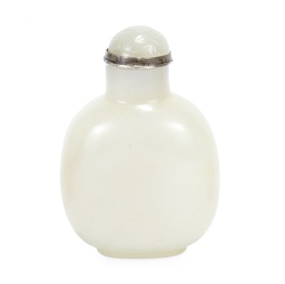 Lot 312 - Chinese White Jade Snuff Bottle 18th/19th...
