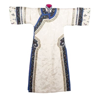 Lot 194 - Chinese Silk Damask Lady's Winter Robe Late...