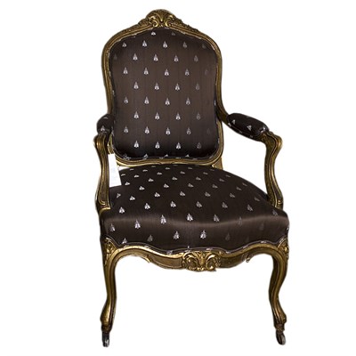 Lot 225 - Louis XV Style Painted Fauteuil The serpentine...