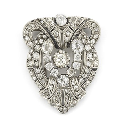 Lot 584 - Diamond Clip