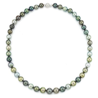 Lot 203 - Multicolored Black and Gray Cultured Pearl Necklace with White Gold Ball Clasp