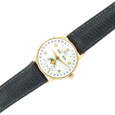 Lot 489 - Gentleman's Gold Calendar Wristwatch, Movado