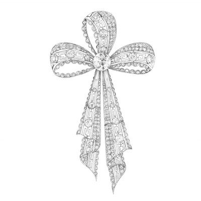 Lot 643 - Edwardian Platinum and Diamond Bow Brooch