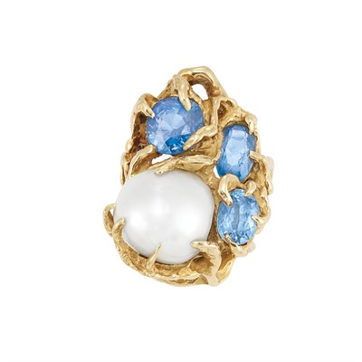 Lot 18 - Gold, Baroque Cultured Pearl and Sapphire Ring, Arthur King
