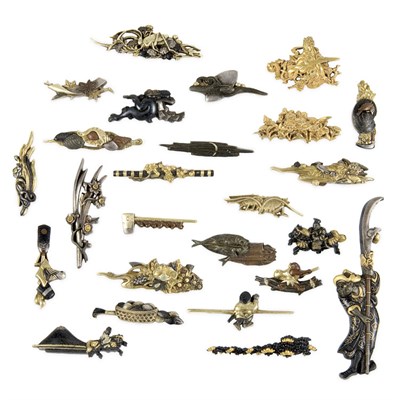 Lot 7 - Group of Twenty-Five Japanese Menuki 18th/19th...