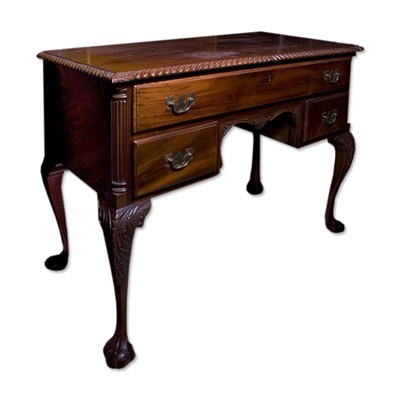 Lot 121 - American Chippendale Style Carved Mahogany...