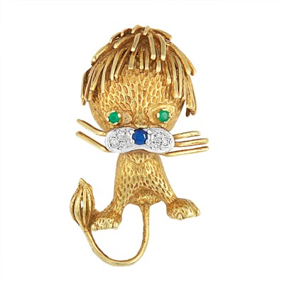 Lot 252 - Gold, Diamond, Sapphire and Dyed Green Chalcedony Dog Brooch