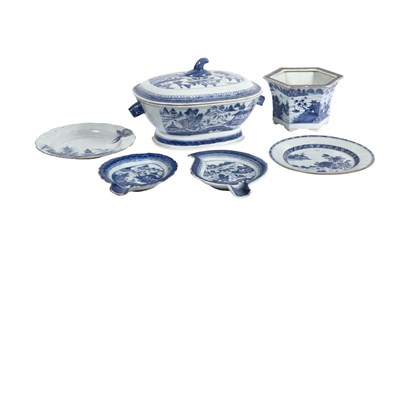 Lot 80 - Group of Chinese Export Blue and White...