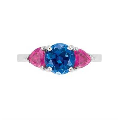 Lot 101 - Sapphire and Ruby Ring