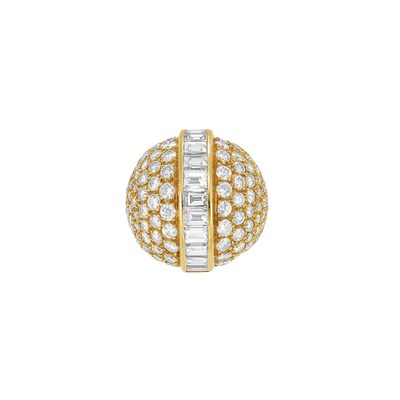 Lot 260 - Gold and Diamond Dome Ring, Arax