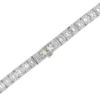 Lot 607 - Diamond Wristwatch
