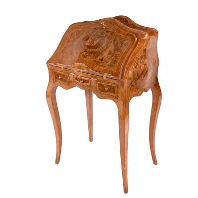 Lot 271 - Continental Rococo Style Parcel Painted,...
