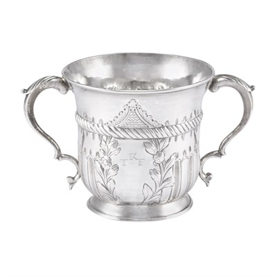 Lot 329 - George III Silver Cup William & James Priest,...