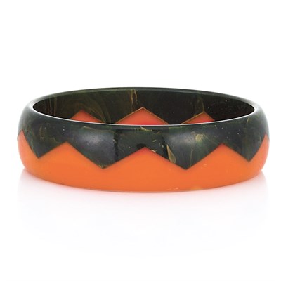 Lot 80 - Orange and Green Celluloid Zigzag Bangle Bracelet