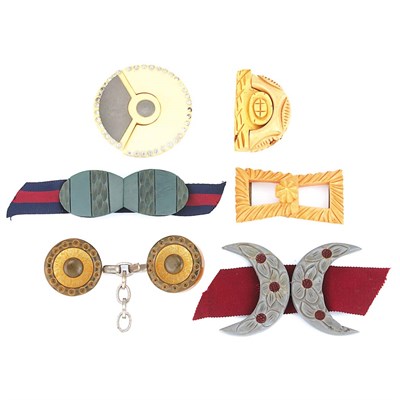 Lot 44 - Six Bakelite Belt Buckles