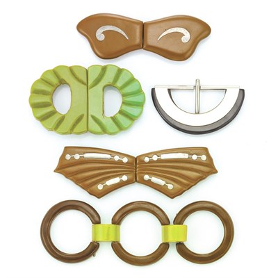 Lot 69 - One Plastic and Four Bakelite Belt Buckles