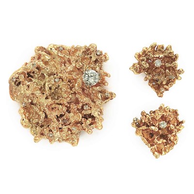 Lot 274 - Nugget Gold and Diamond Pendant-Brooch and Pair of Earrings
