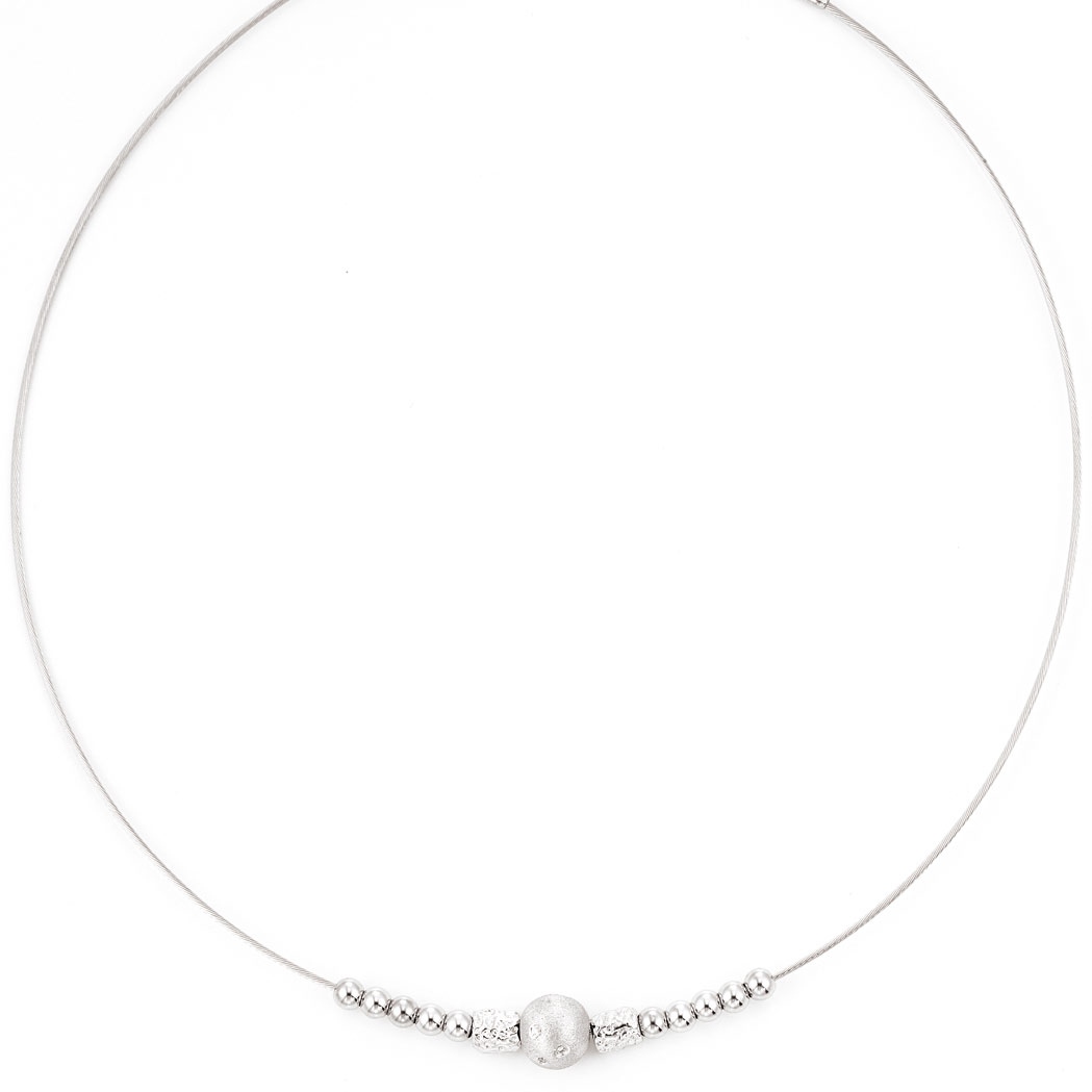 Lot 150 - White Gold and Diamond Wire Necklace
