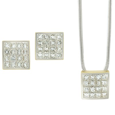 Lot 575 - Diamond Pendant with White Gold Snake Chain and Pair of Earrings