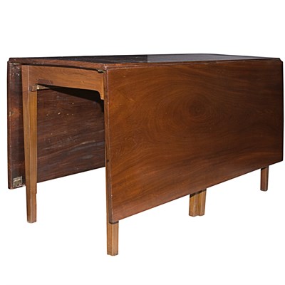 Lot 191 - George III Style Mahogany Drop Leaf Dining...