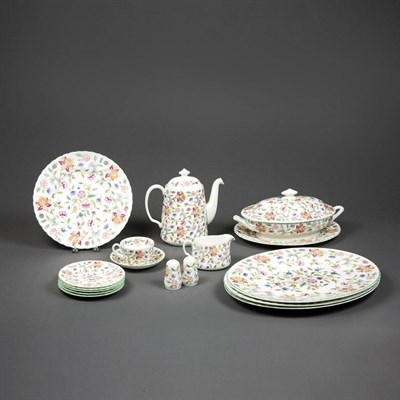 Lot 343 - Minton Porcelain Dinner Service