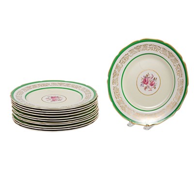 Lot 409 - Set of Twelve English Porcelain Chargers