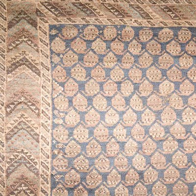 Lot 579 - Q'ashqa Rug Approximately 8 feet 2 inches x 4...