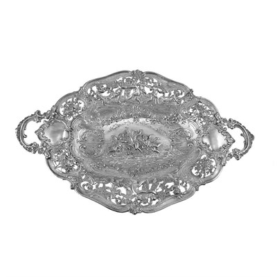 Lot 1194 - Continental Silver Center Bowl Of shallow oval...