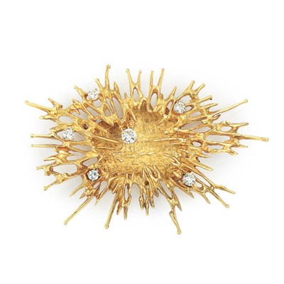 Lot 550 - Gold and Diamond Brooch