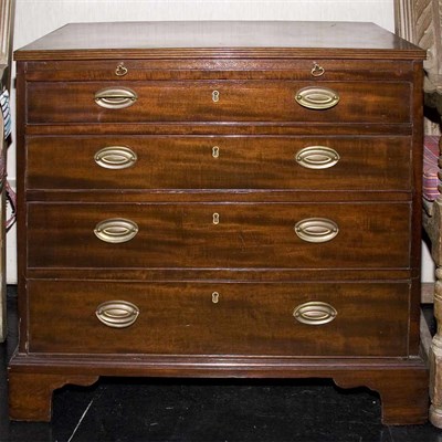 Lot 184 - Georgian Style Mahogany Bachelor's Chest of...